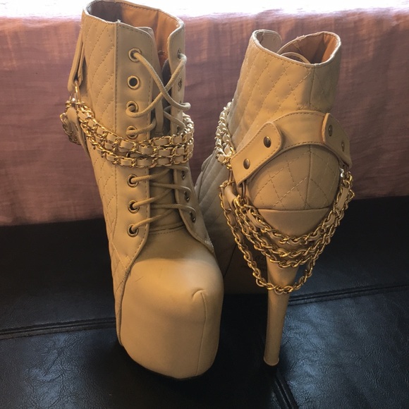 Sky high boots - Picture 4 of 4